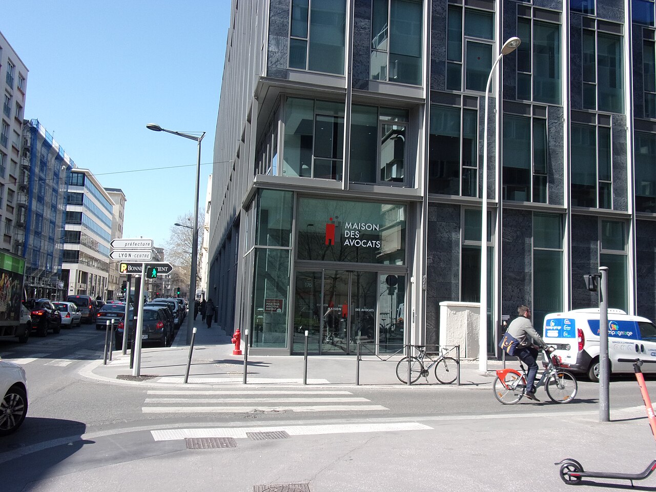 La Maison des avocats, au 176 rue de Créqui à Lyon.